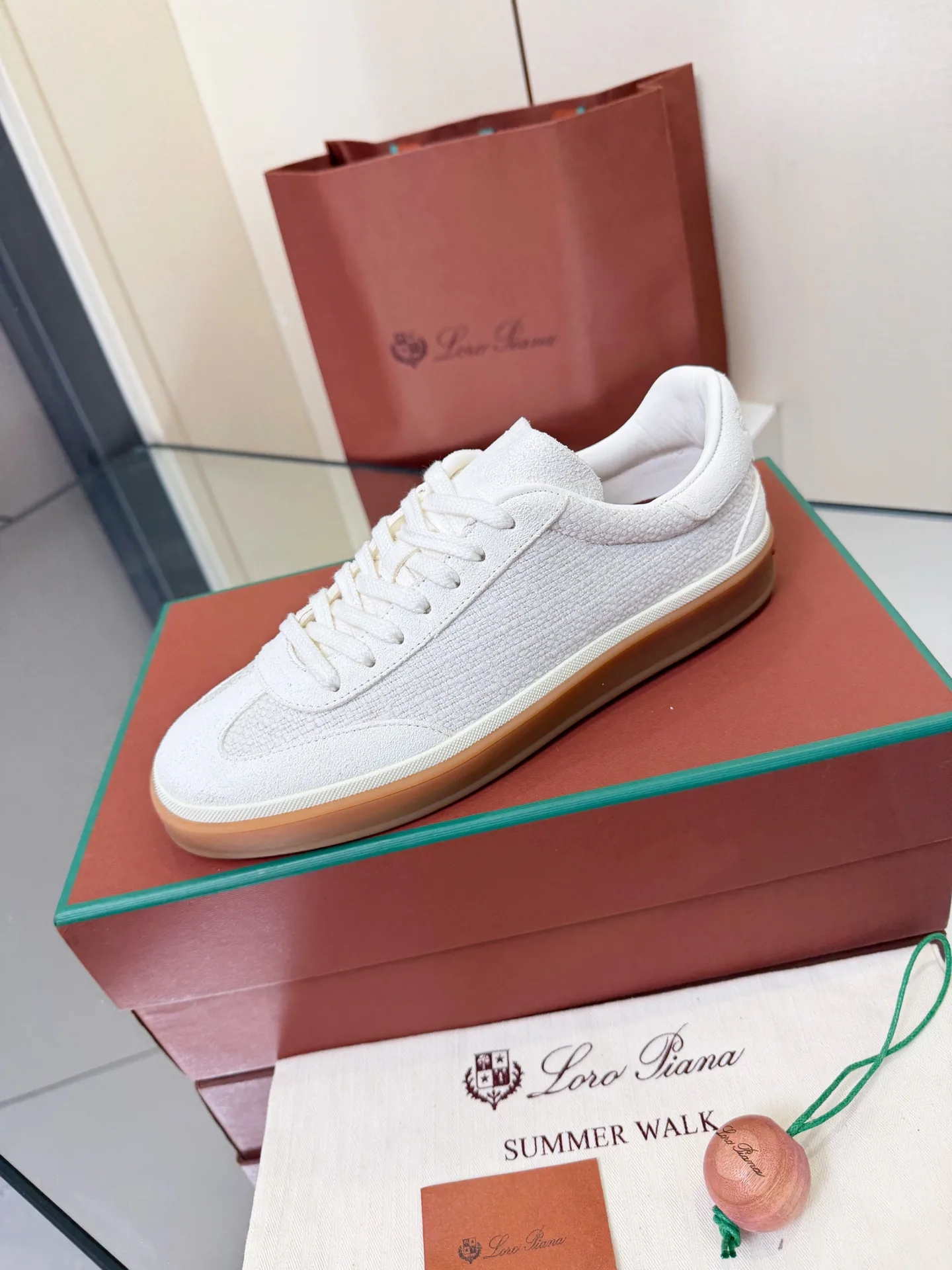 Кроссовки Женские Loro Piana 18534356