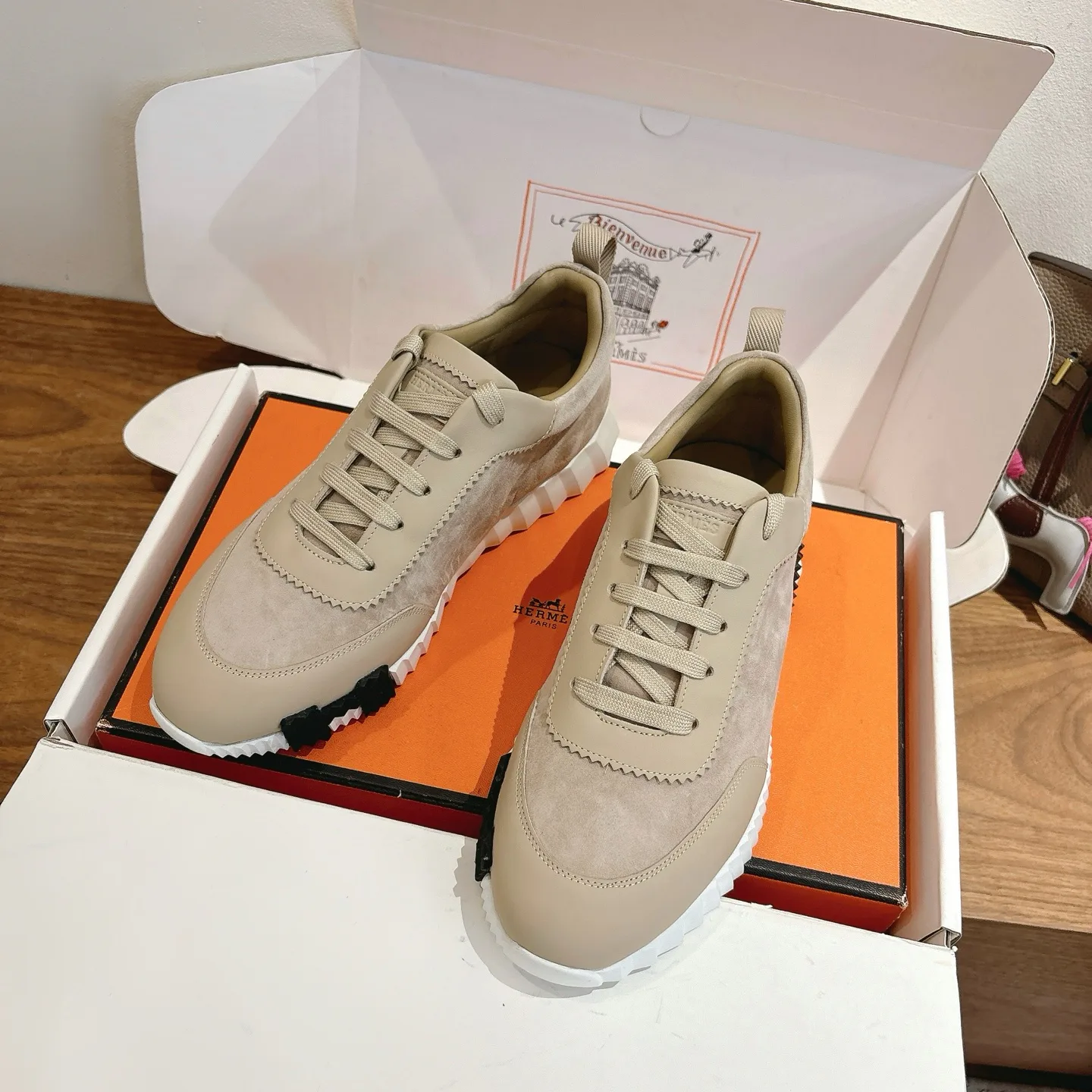 Кроссовки Женские Hermes 18729686