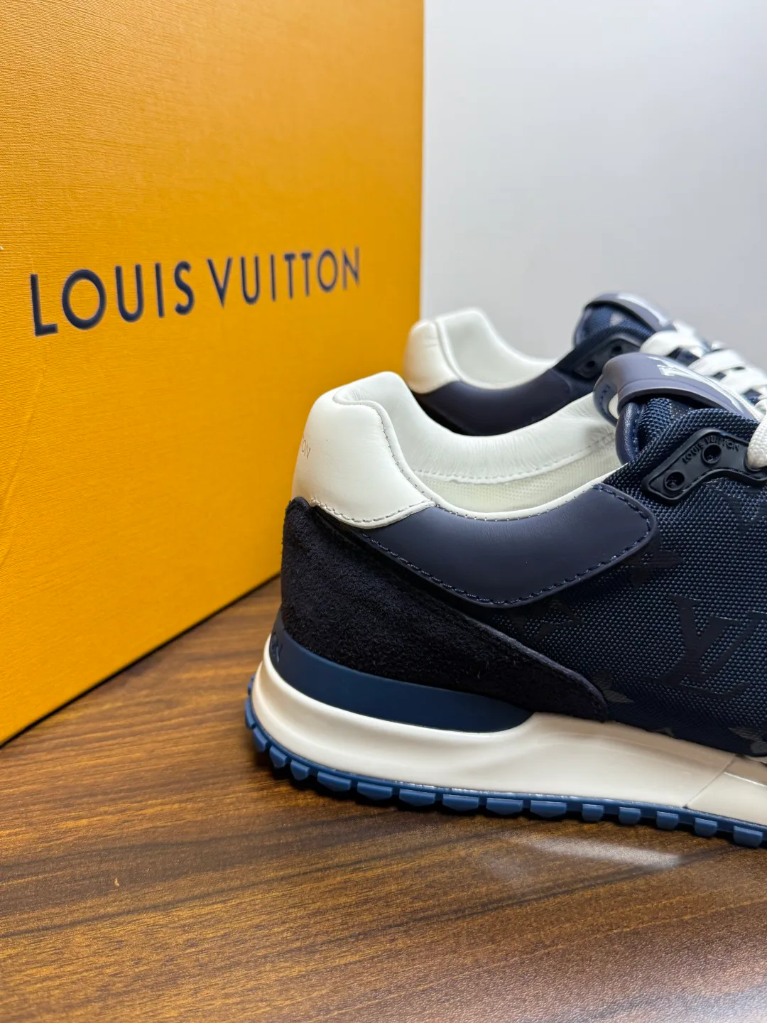 Кроссовки Мужские Louis Vuitton 20143426