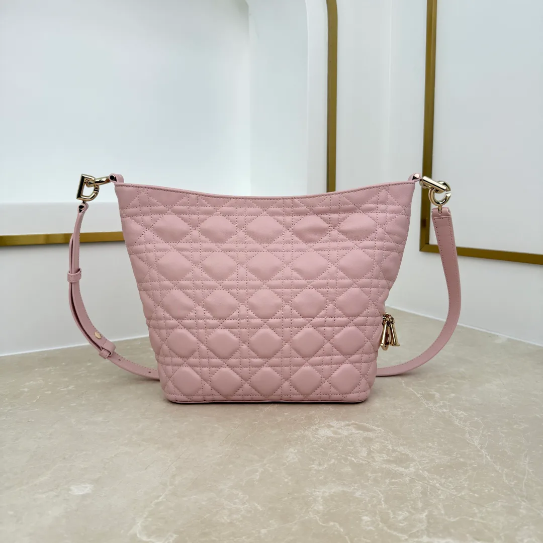 Классические Сумки Женские Christian Dior 18116292