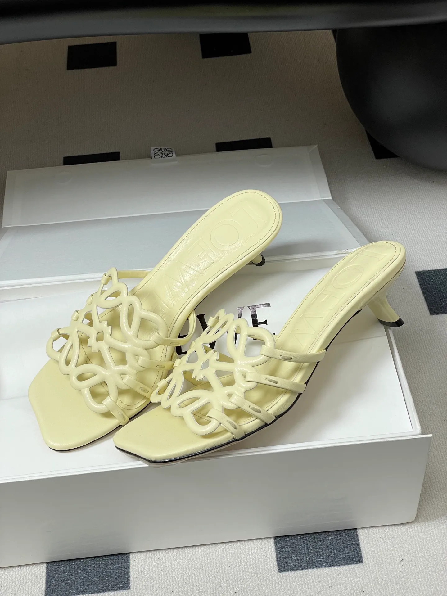 Босоножки Женские Loewe 11462647