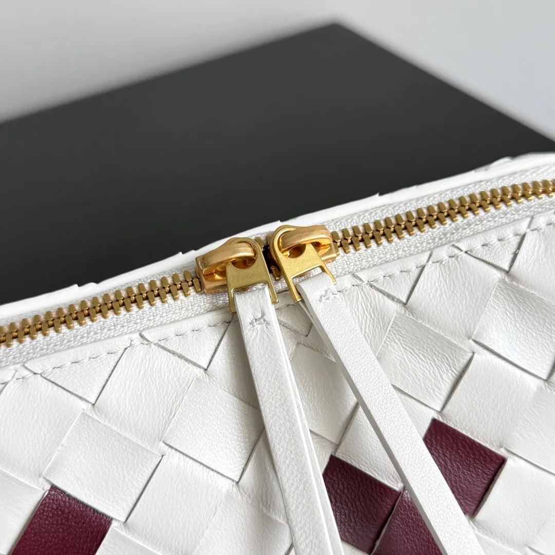 Клатчи Женские Bottega Veneta 11386924