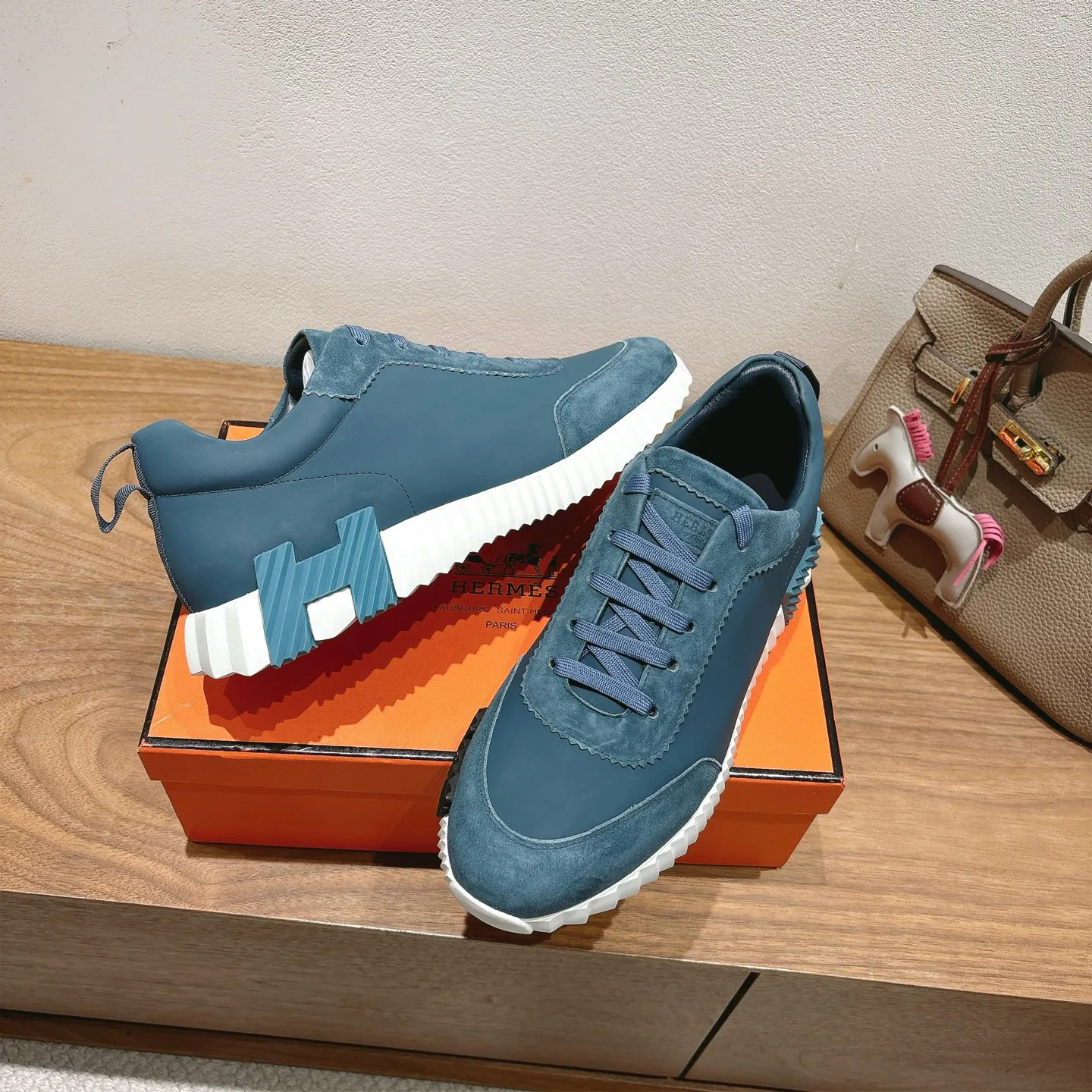 Кроссовки Женские Hermes 9915042