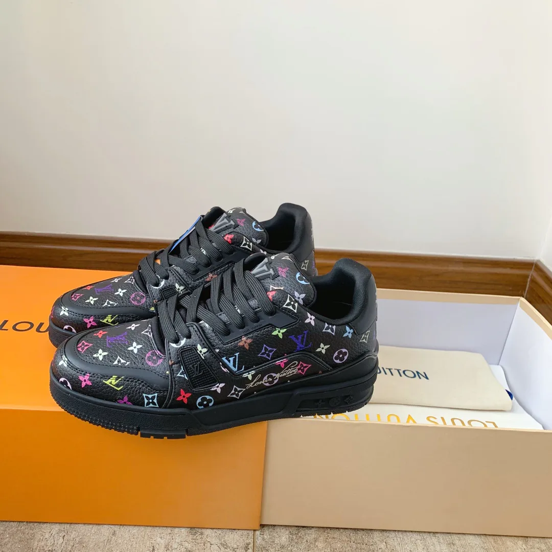 Кроссовки Женские Louis Vuitton 10234386