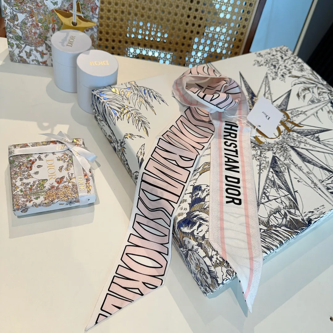 Платки Christian Dior 12918482