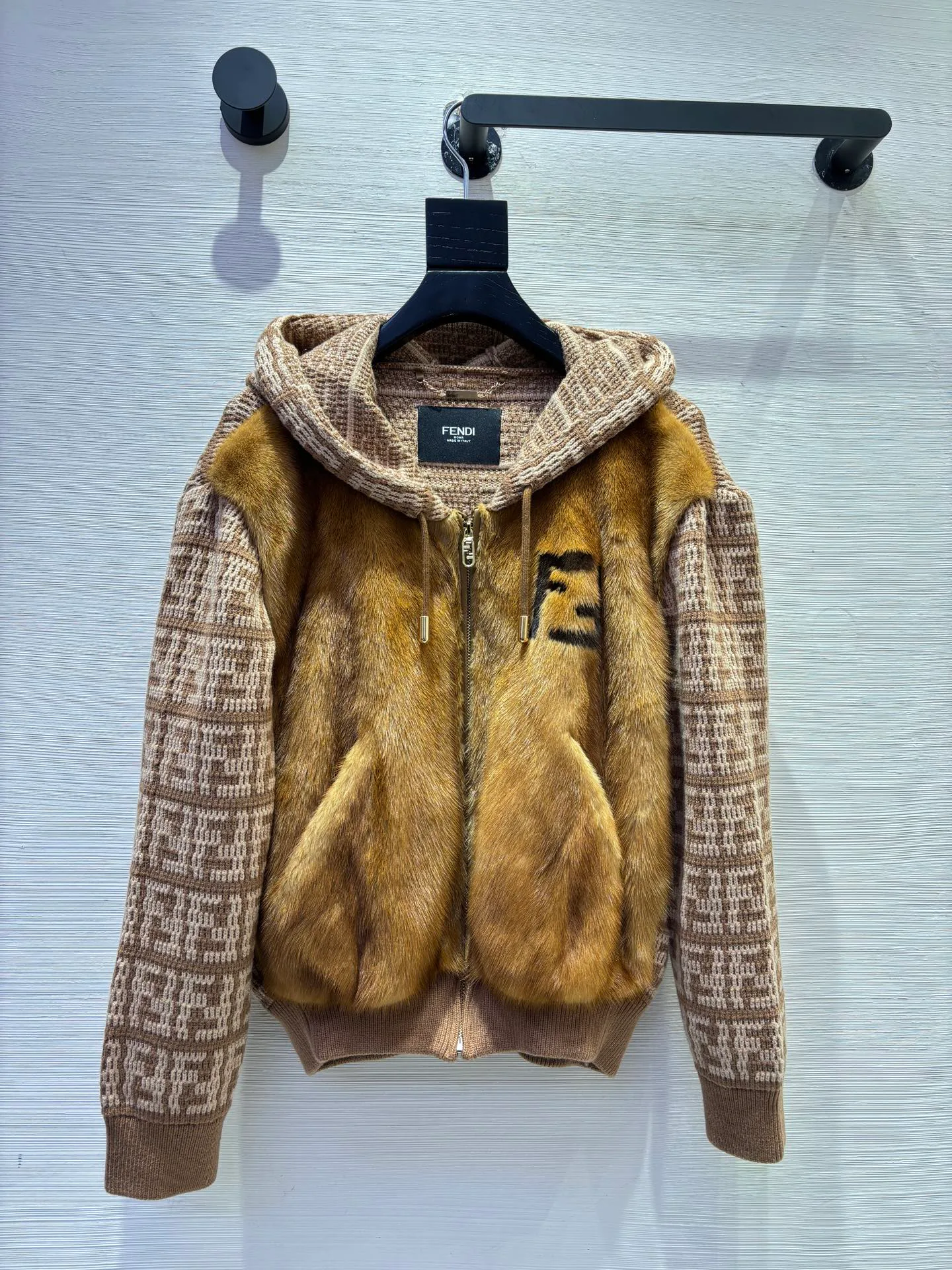 Куртки И Пуховики Женские Fendi 797140