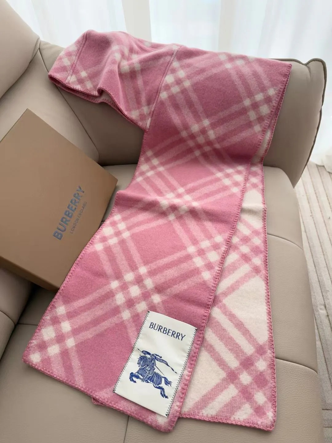 Шарфы Burberry 184267