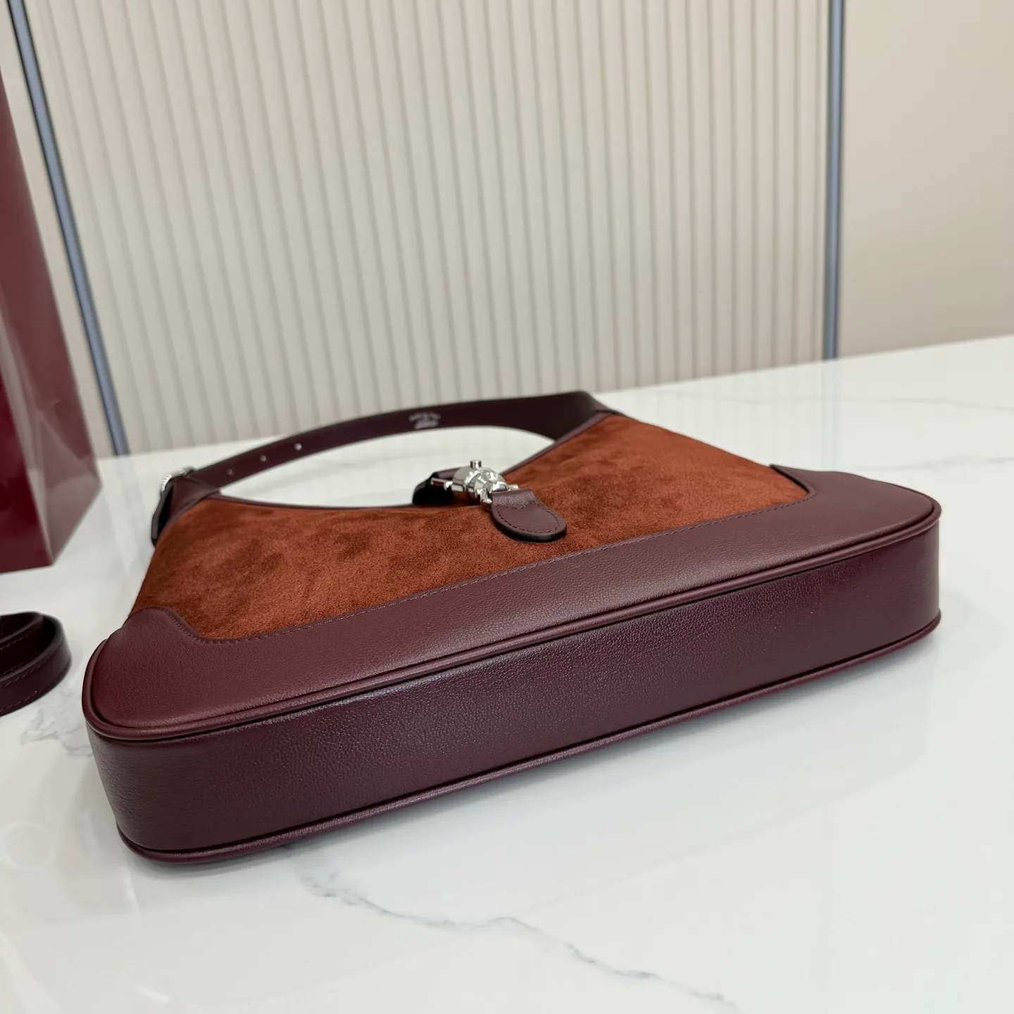 Классические Сумки Женские Gucci 17366995