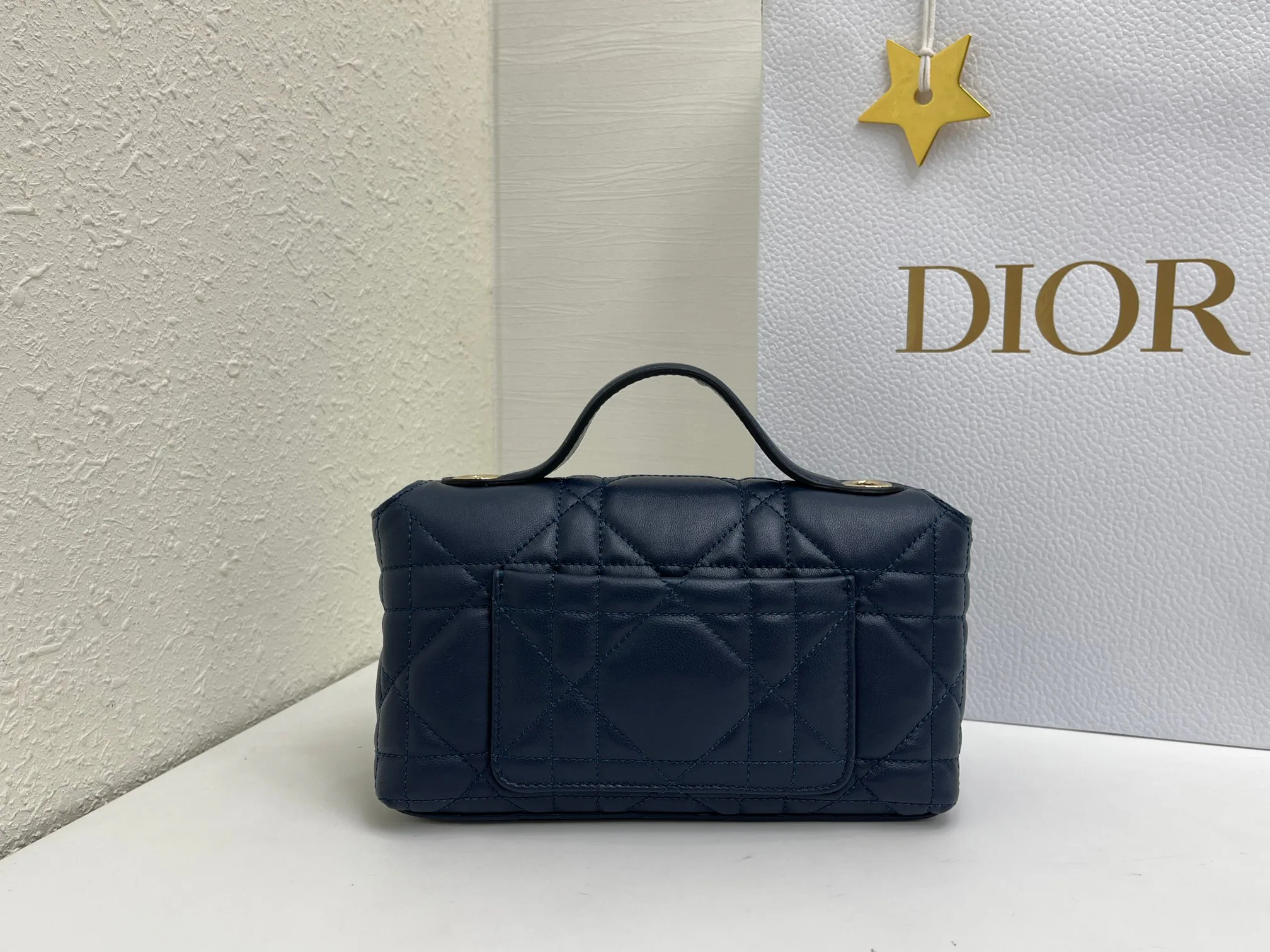 Классические Сумки Женские Christian Dior 17799063