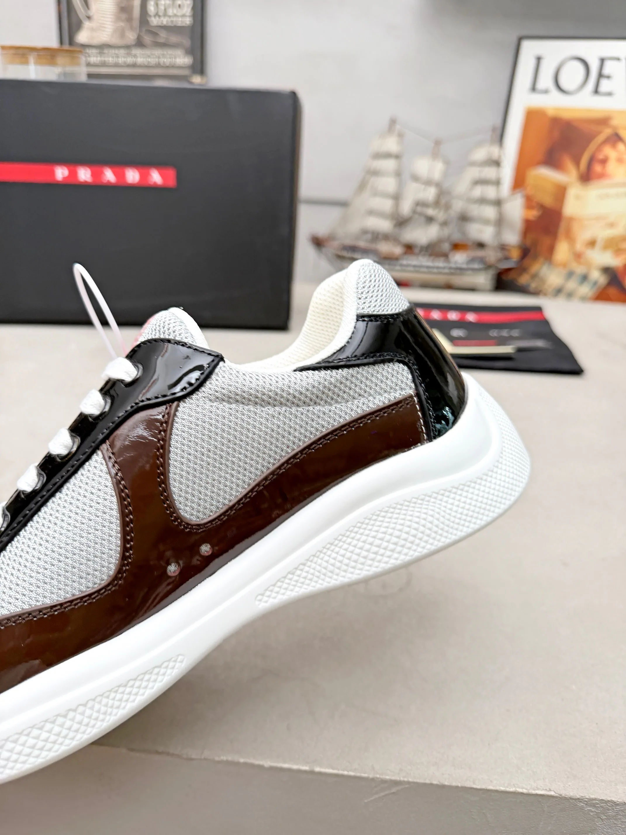 Кроссовки Женские Prada 17704071
