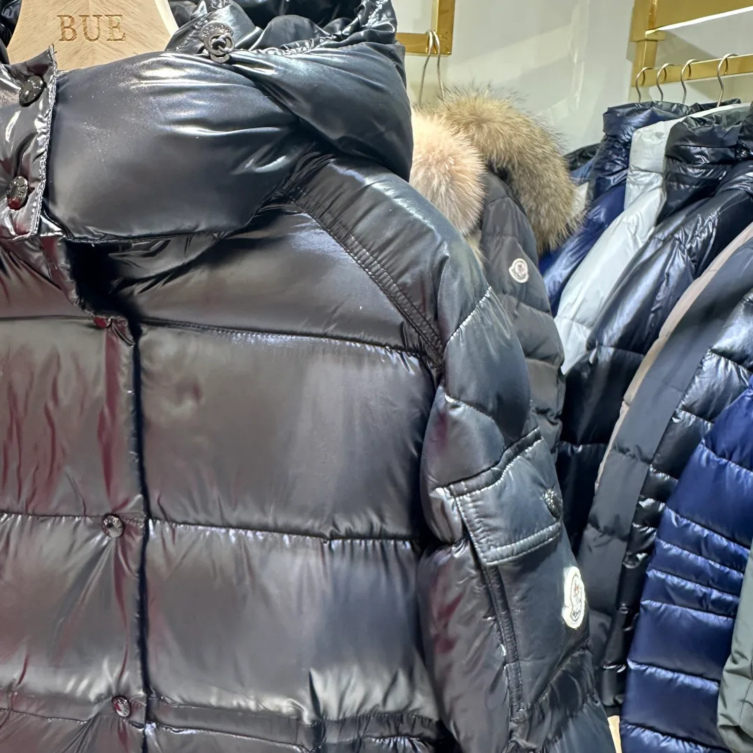 Куртки И Пуховики Женские Moncler 19323600