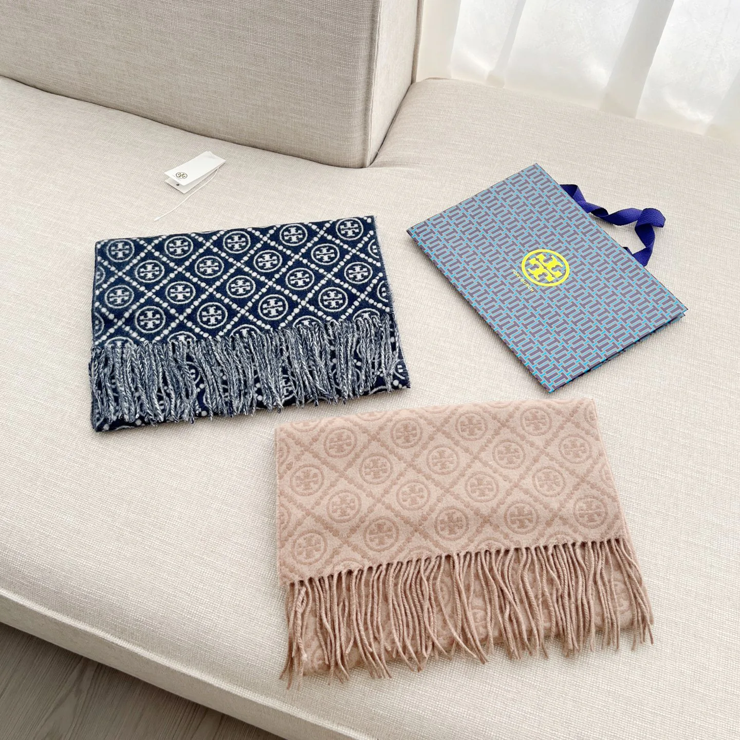 Шарфы Tory Burch 11247796