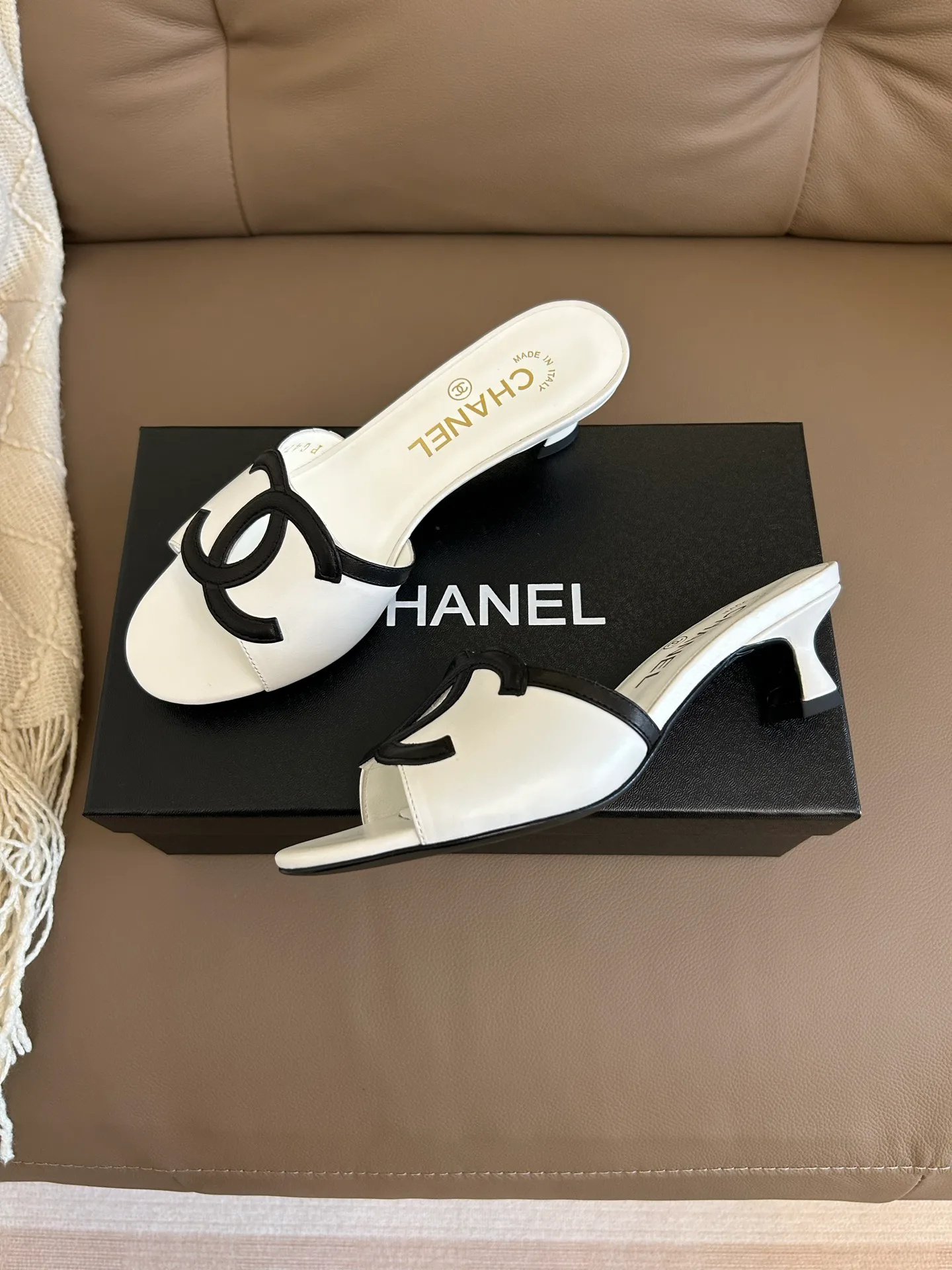 Туфли Женские Chanel 13108938