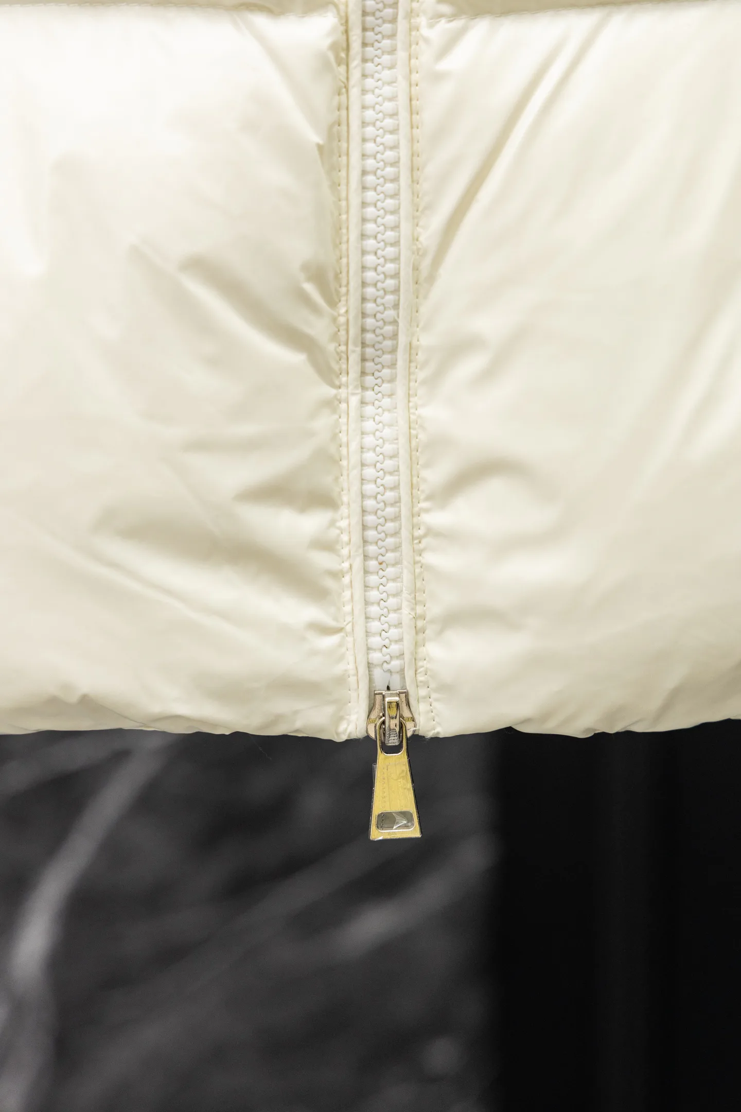 Куртки И Пуховики Женские Moncler 18507208