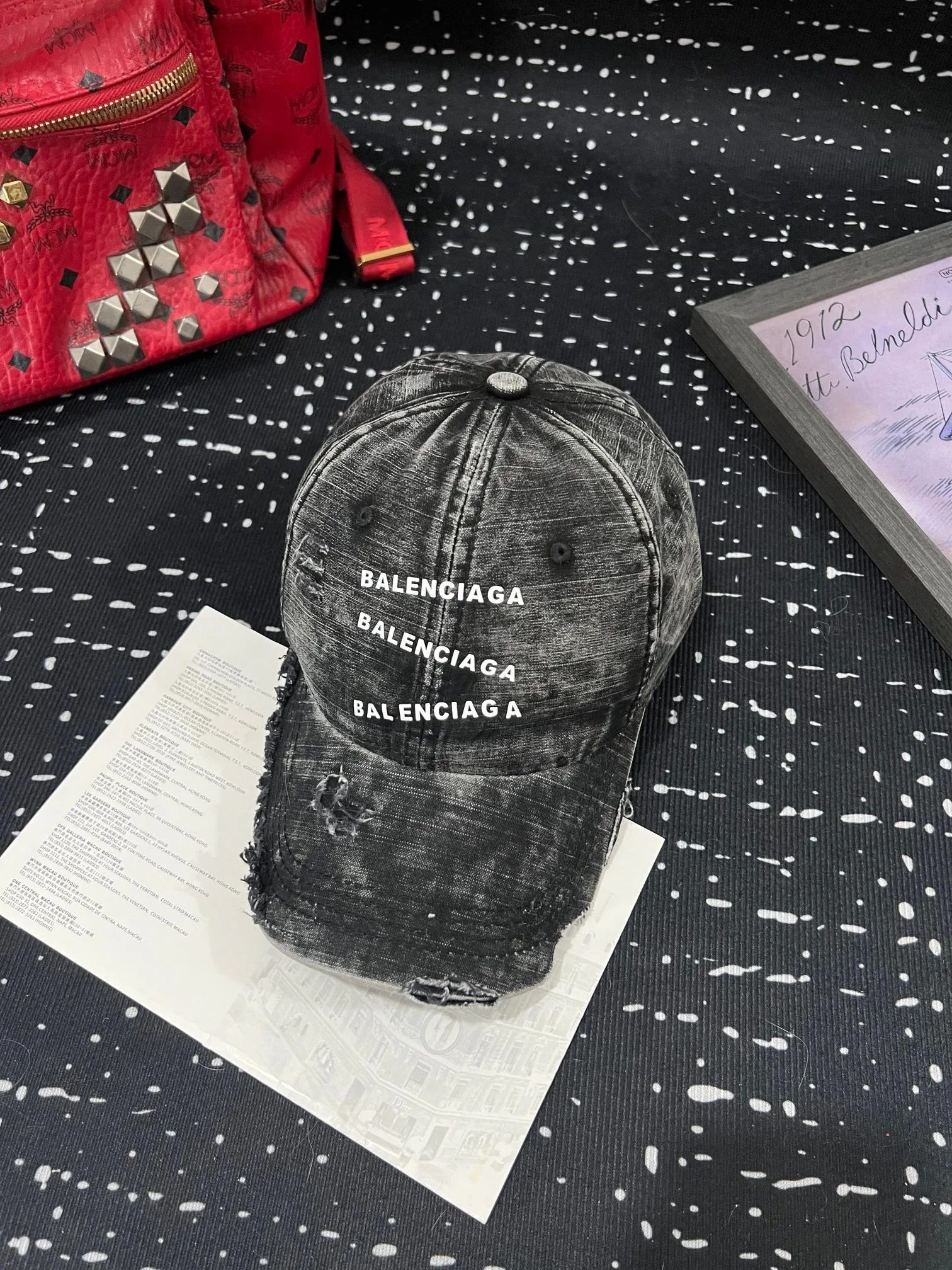 Головные Уборы Balenciaga 11512