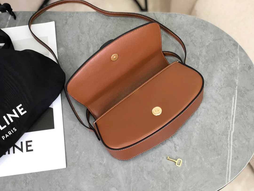 Сумки На Ремне Женские Celine 133537