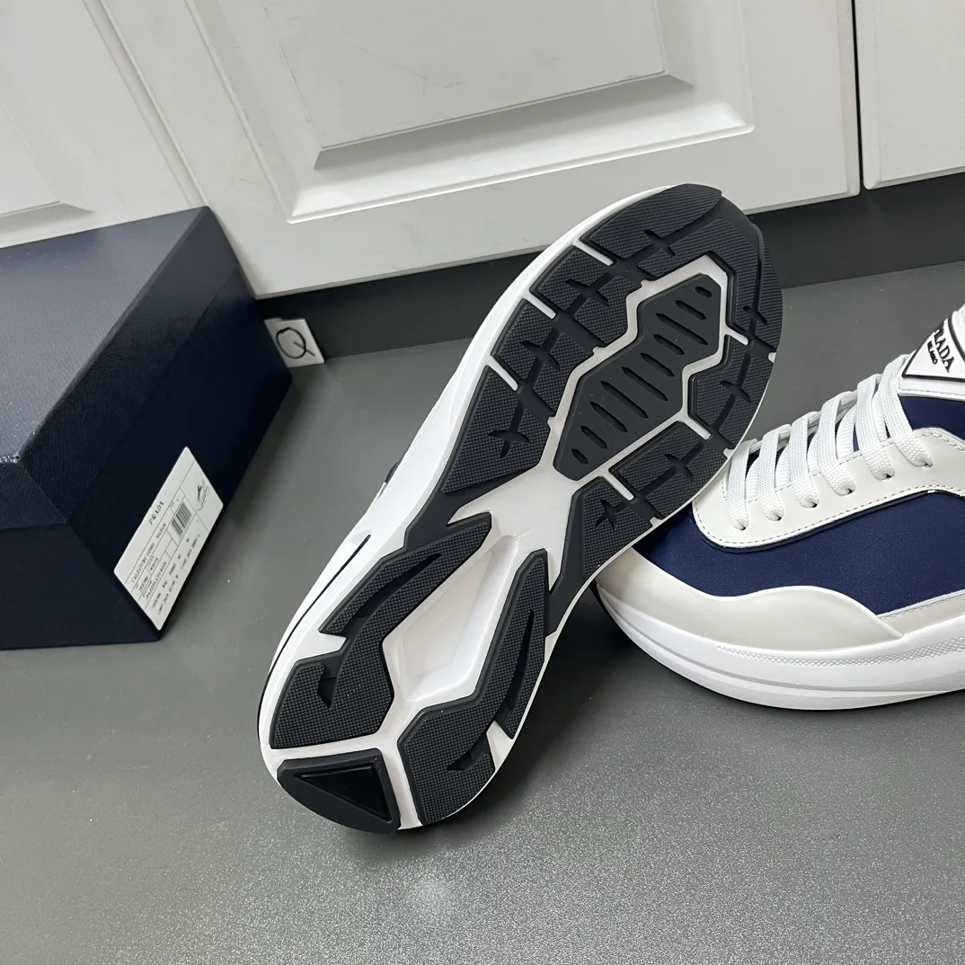 Кроссовки Мужские Prada 2575576