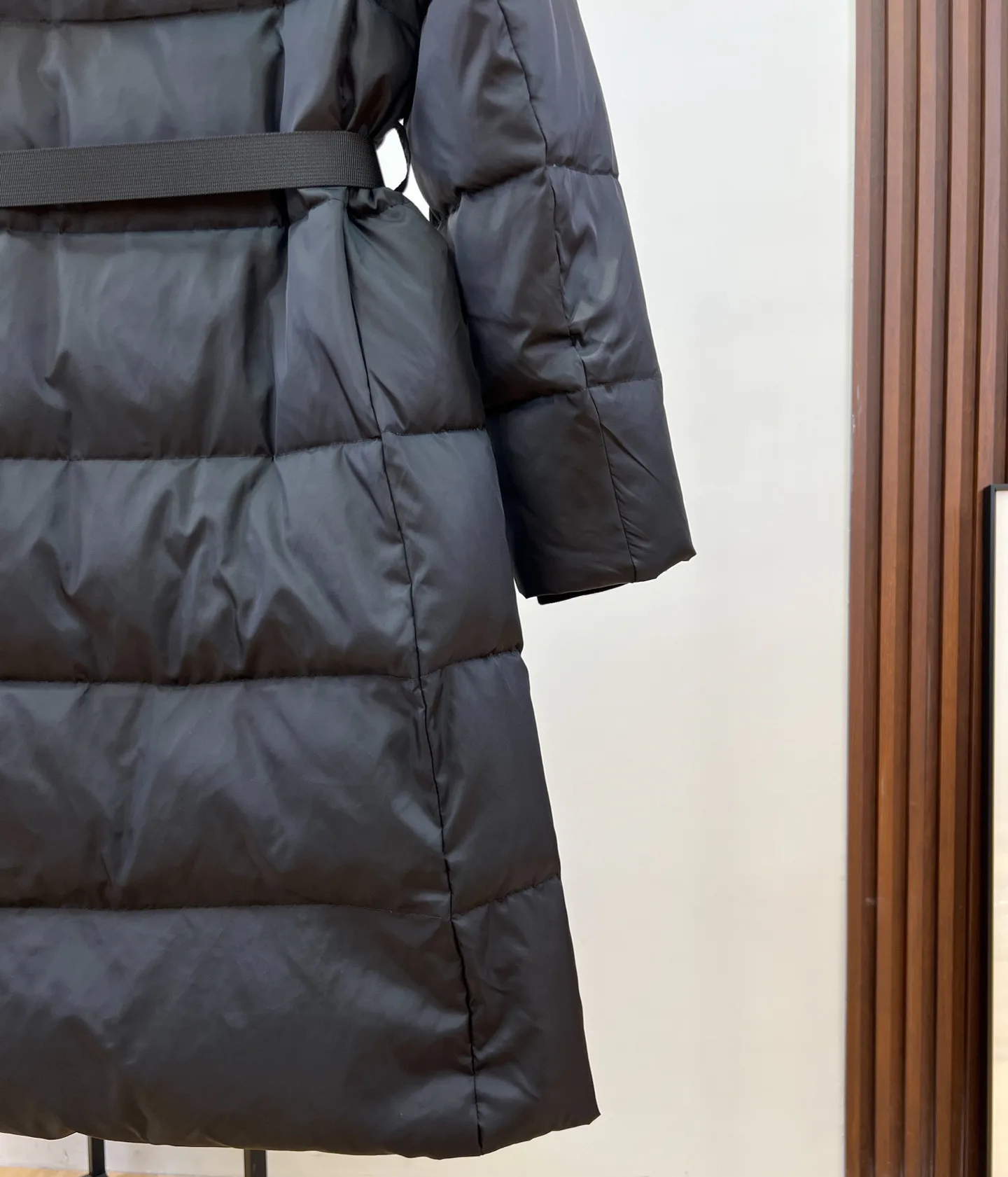Куртки И Пуховики Женские Prada 18820549