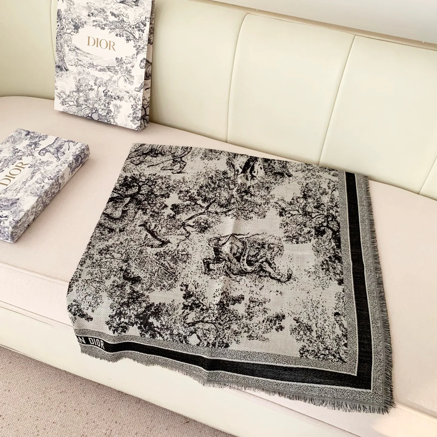 Шарфы Christian Dior 550236