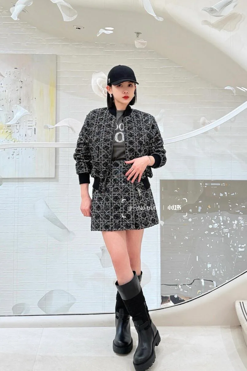 Куртки И Пуховики Женские Christian Dior 18224881