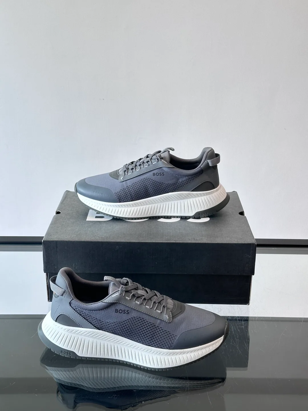 Кроссовки Мужские Hugo Boss 829887