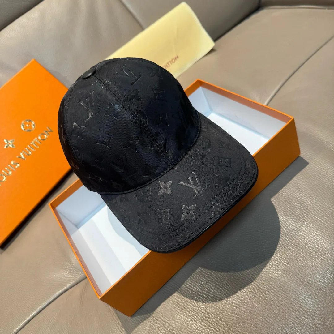 Головные Уборы Louis Vuitton 11529609