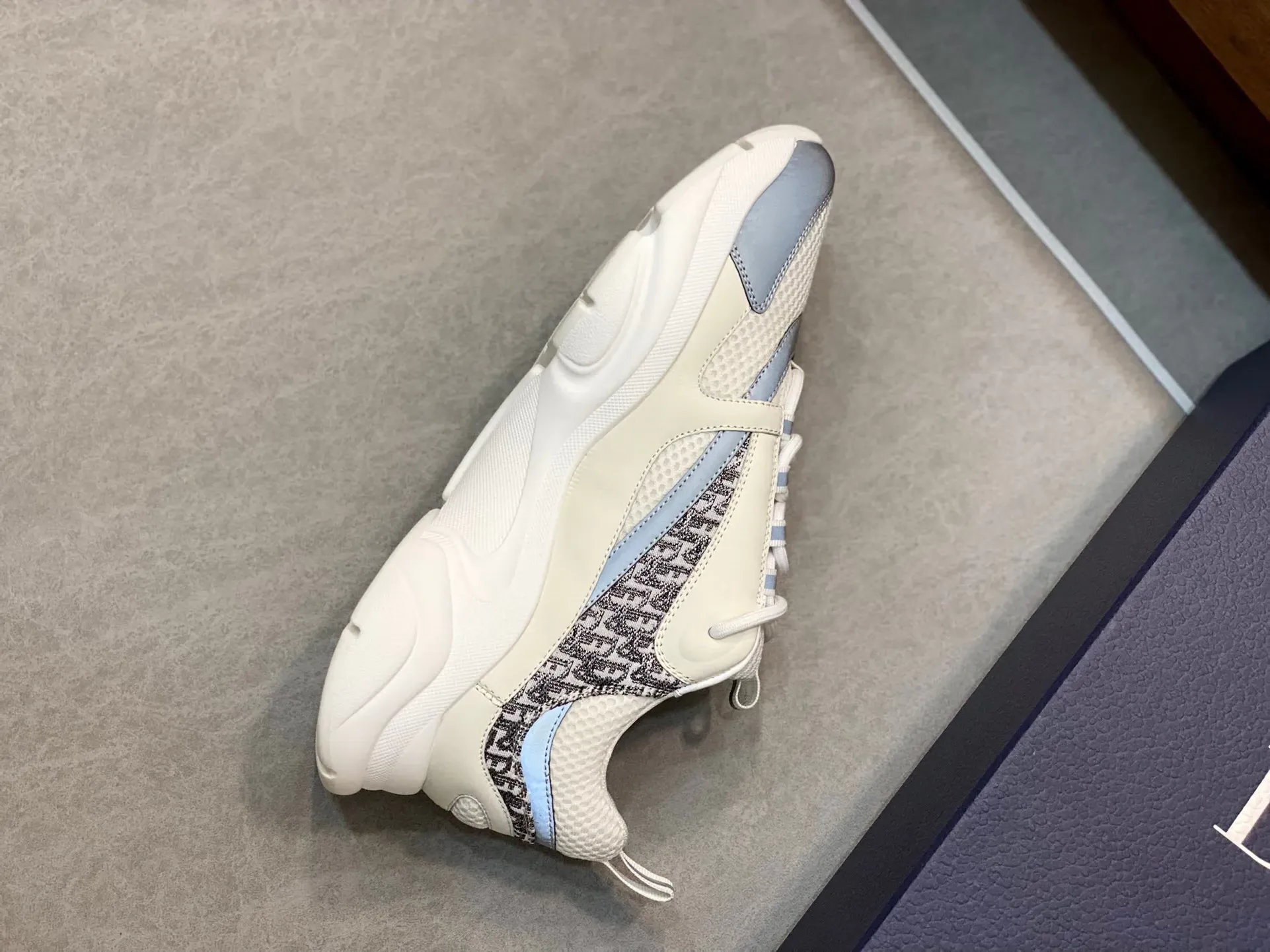 Кроссовки Мужские Christian Dior 25142