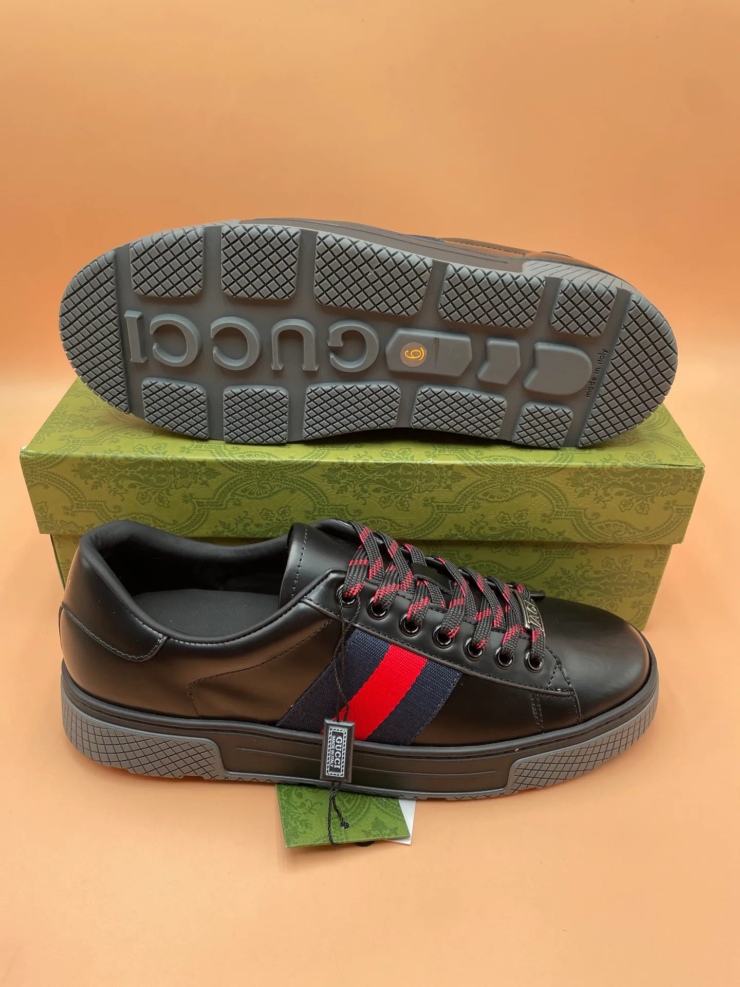 Кроссовки Мужские Gucci 2743219