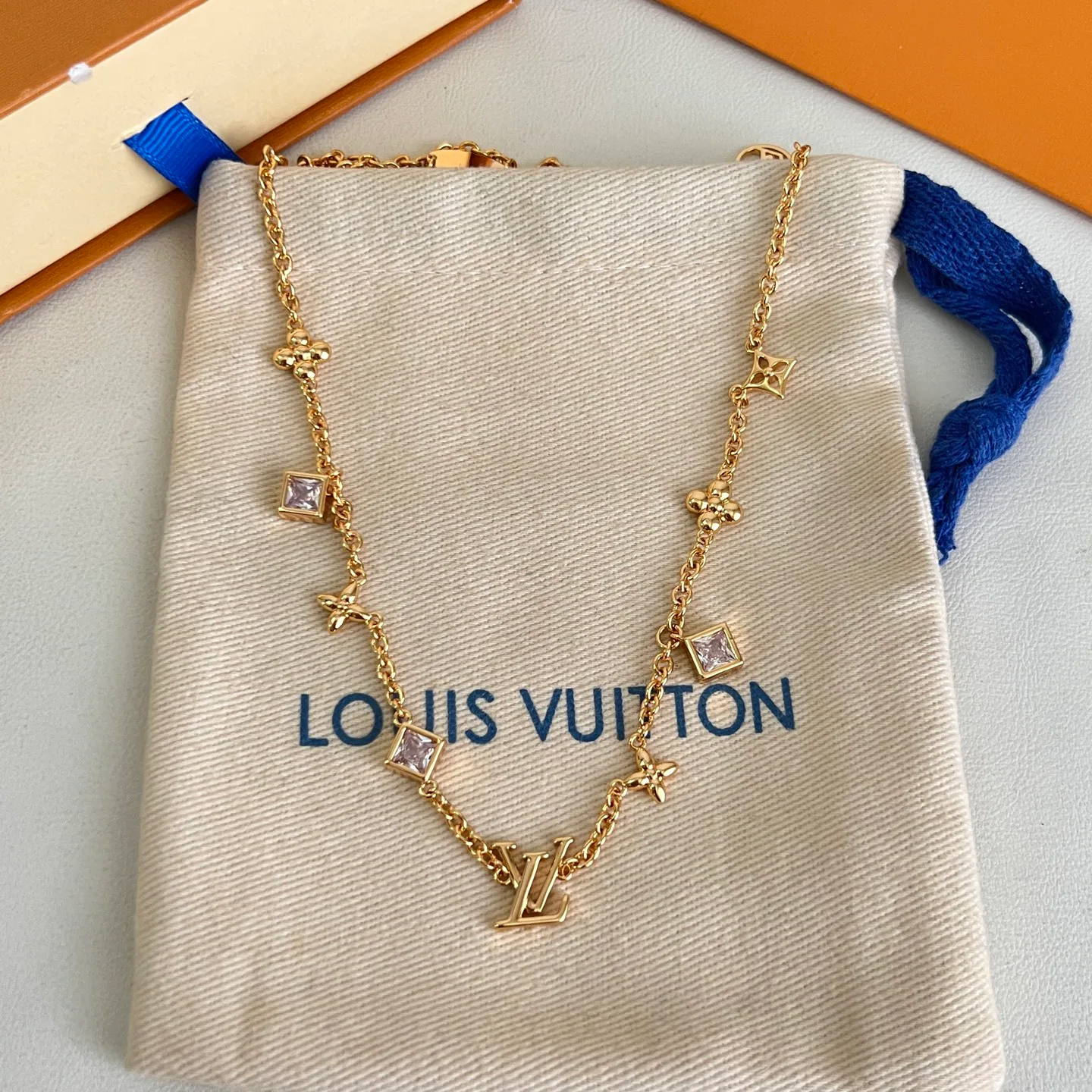 Бижутерия Louis Vuitton 16892571