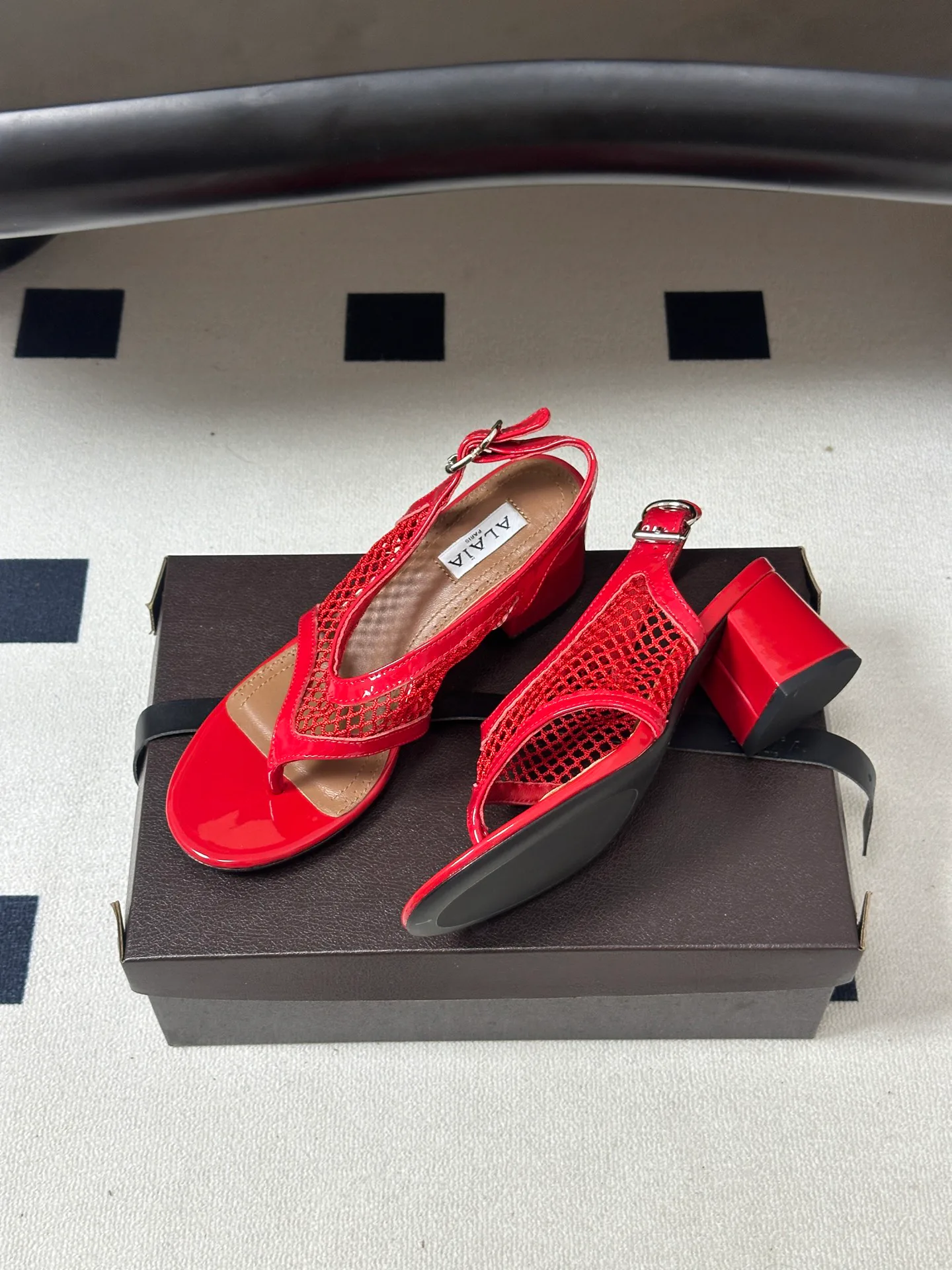 Босоножки Женские Alaia 17338427