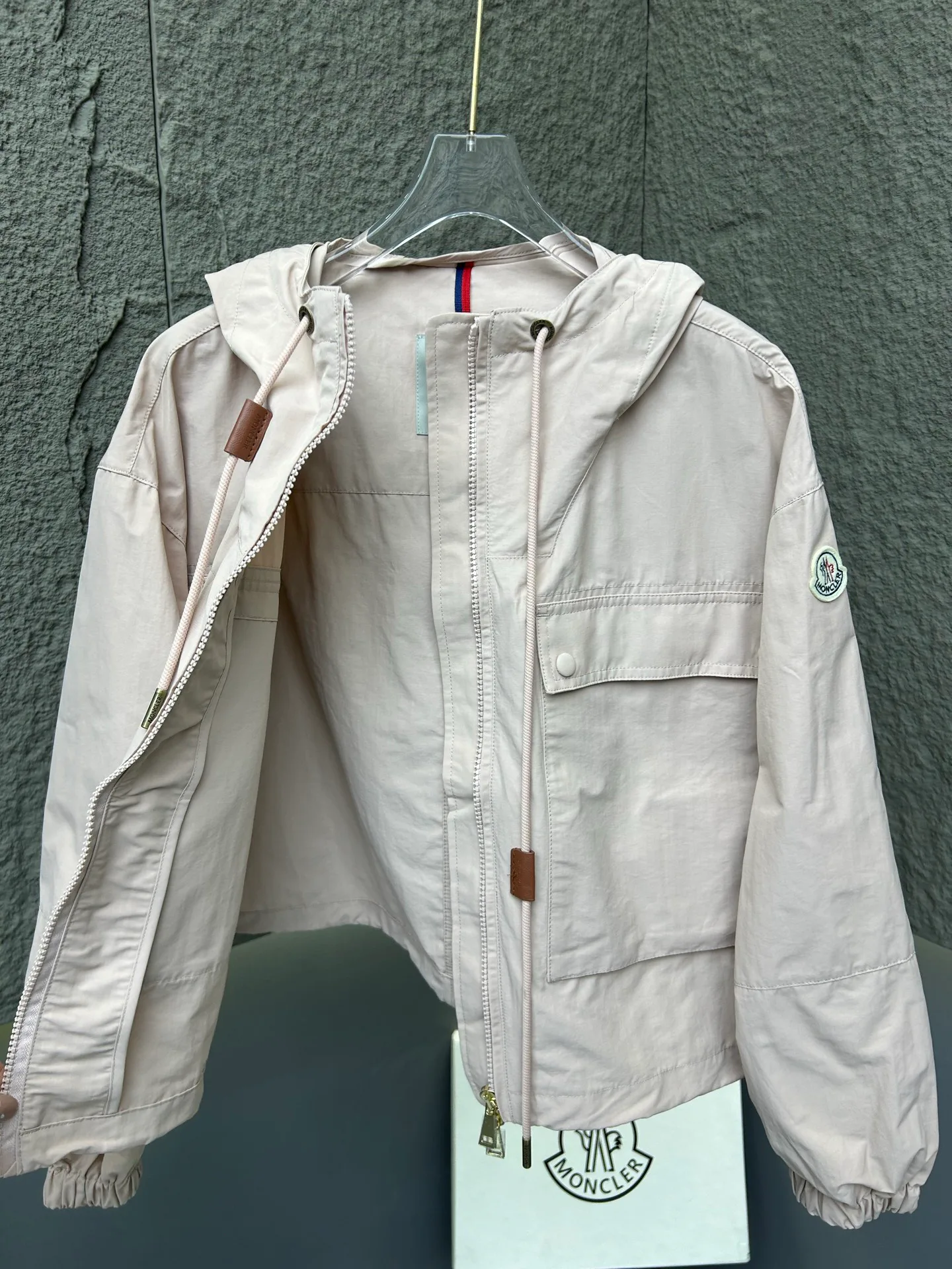 Куртки И Пуховики Женские Moncler 11862689