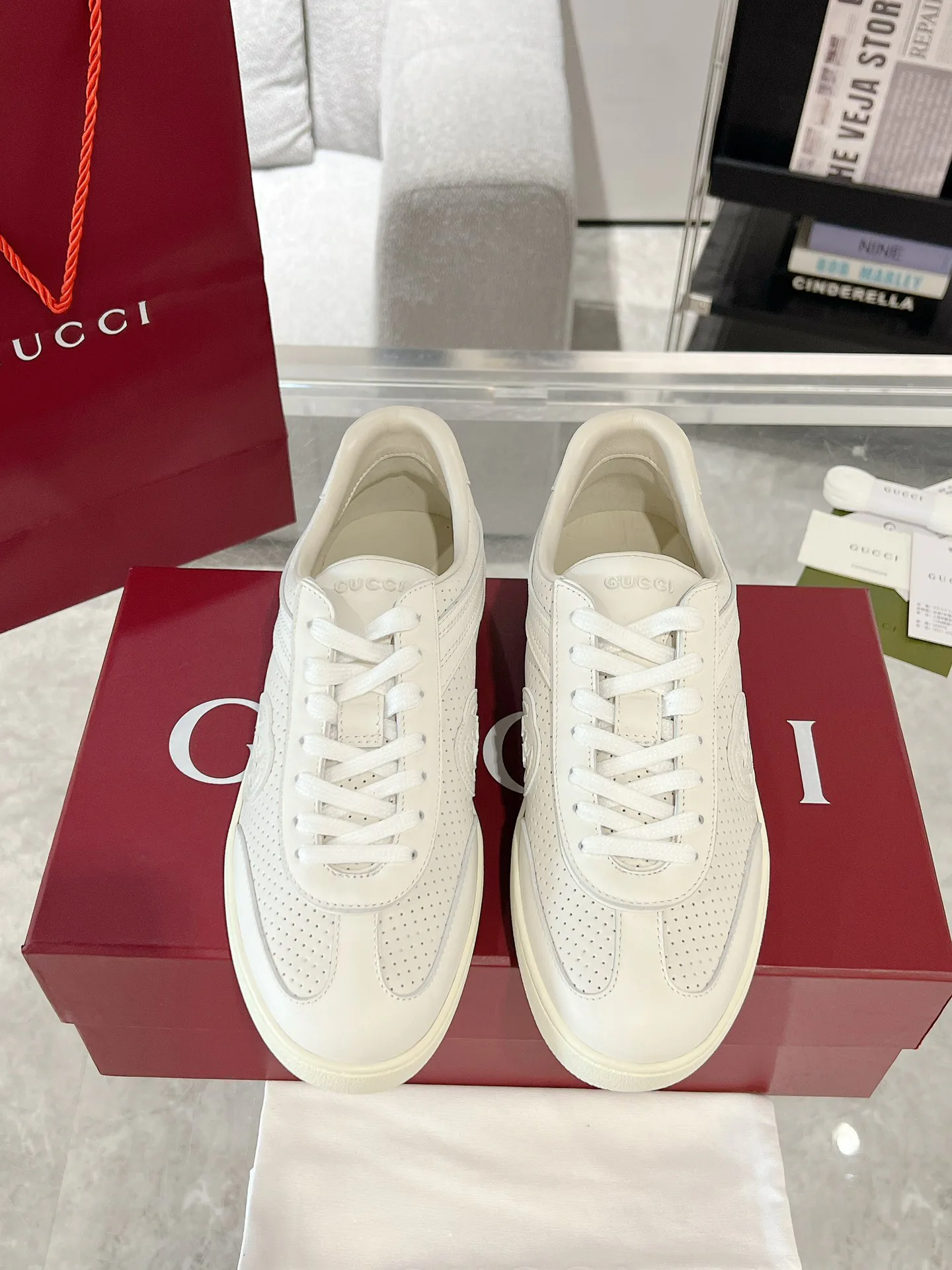 Кроссовки Женские Gucci 1883939