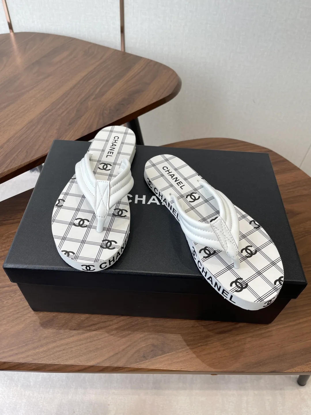 Шлепанцы Женские Chanel 11350606
