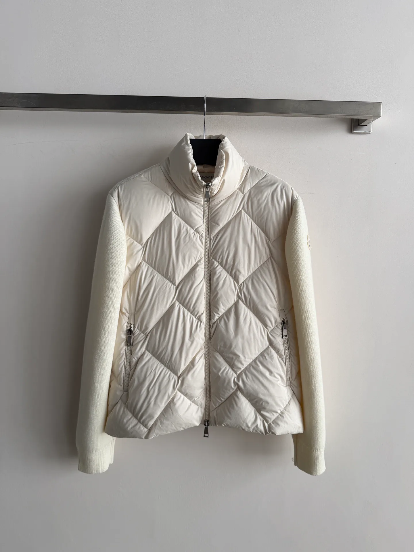 Куртки И Пуховики Женские Moncler 18769818