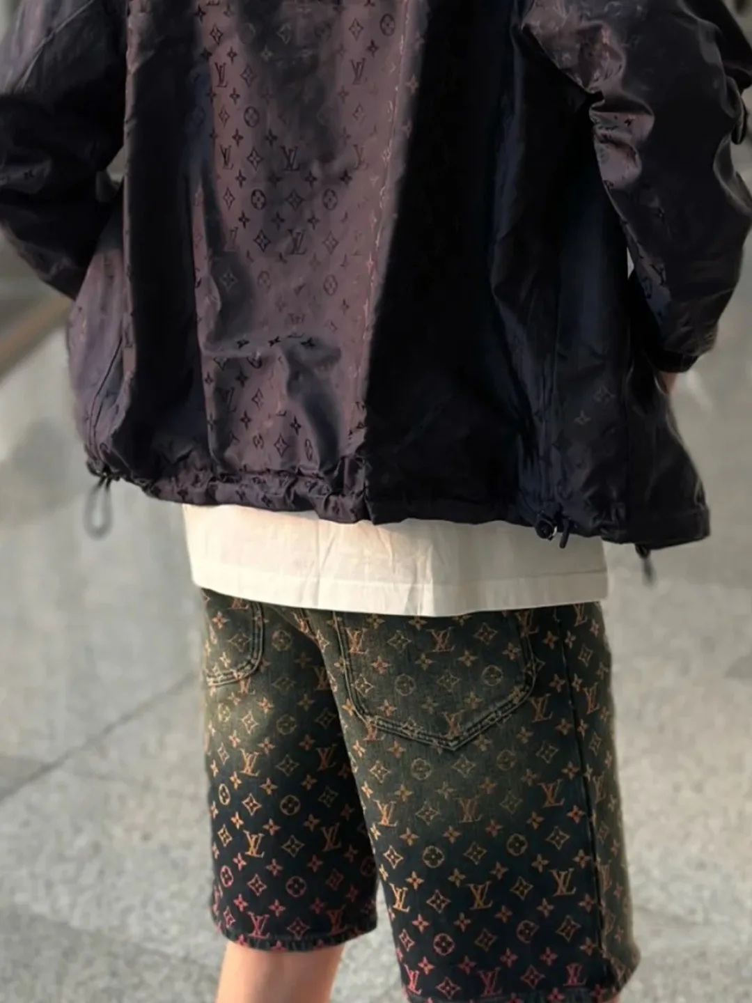 Шорты Мужские Louis Vuitton 8973431