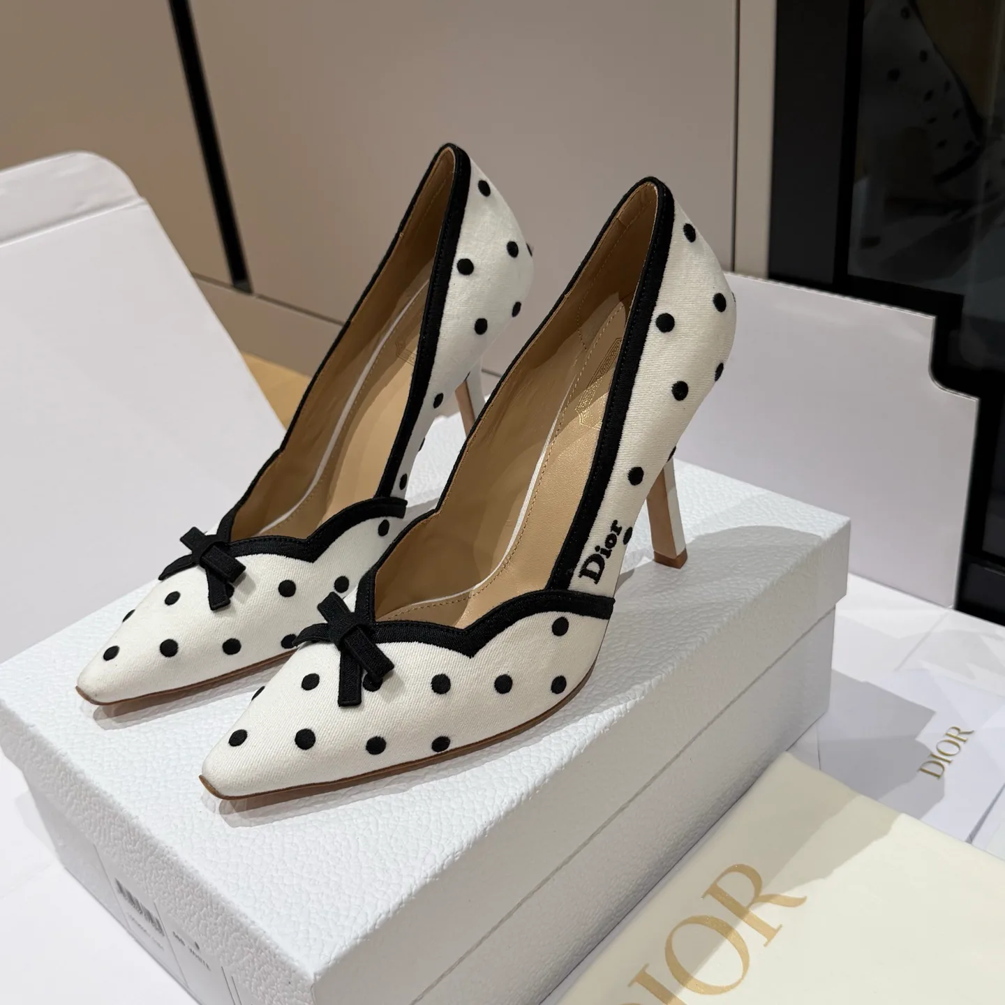 Туфли Женские Christian Dior 18121684