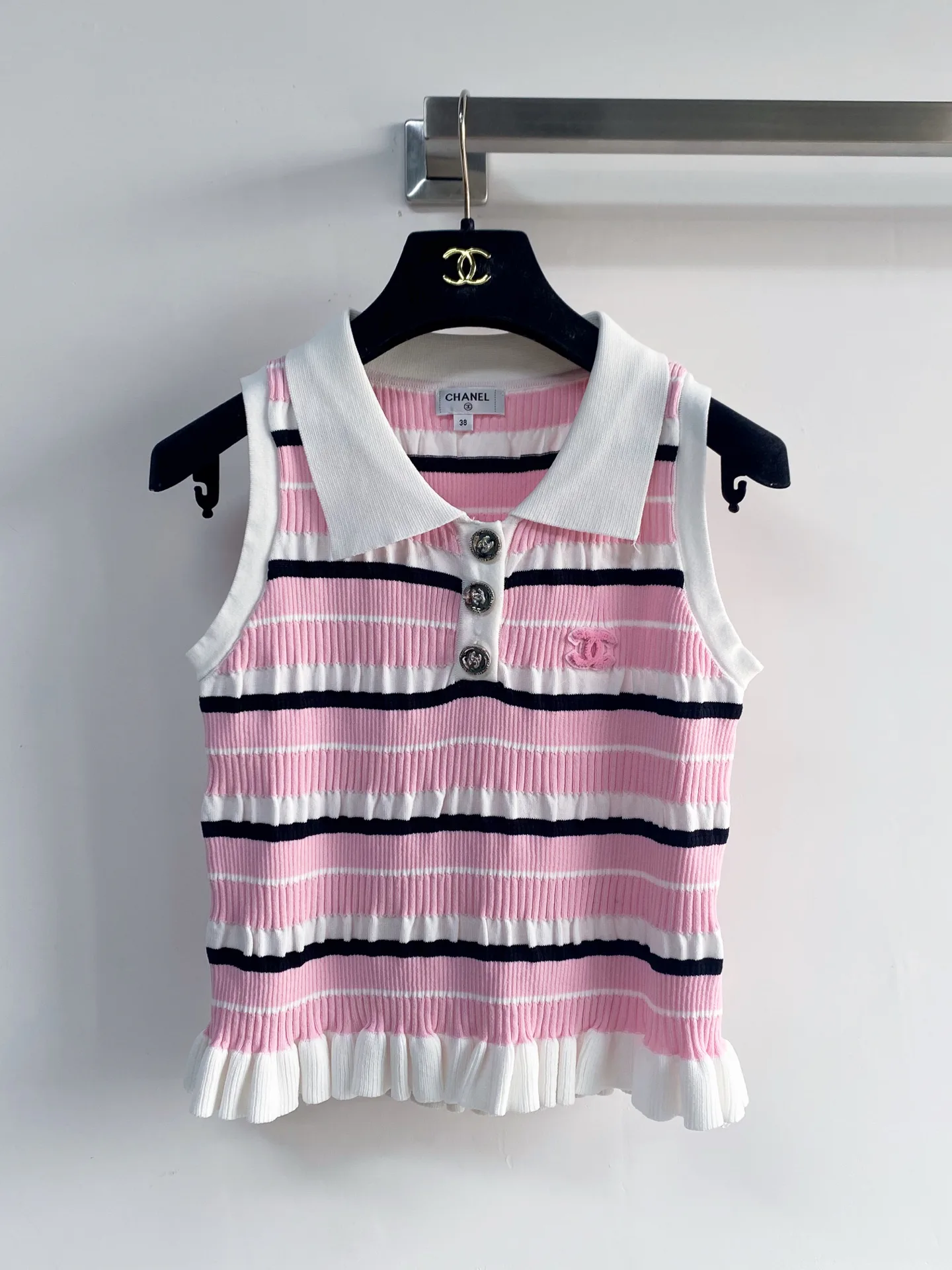 Жилеты Женские Chanel 11540371