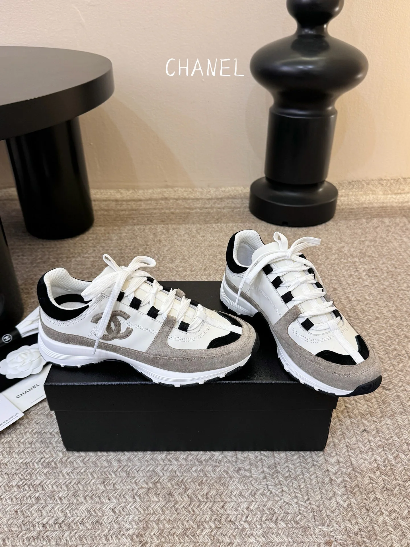 Кроссовки Женские Chanel 11389185