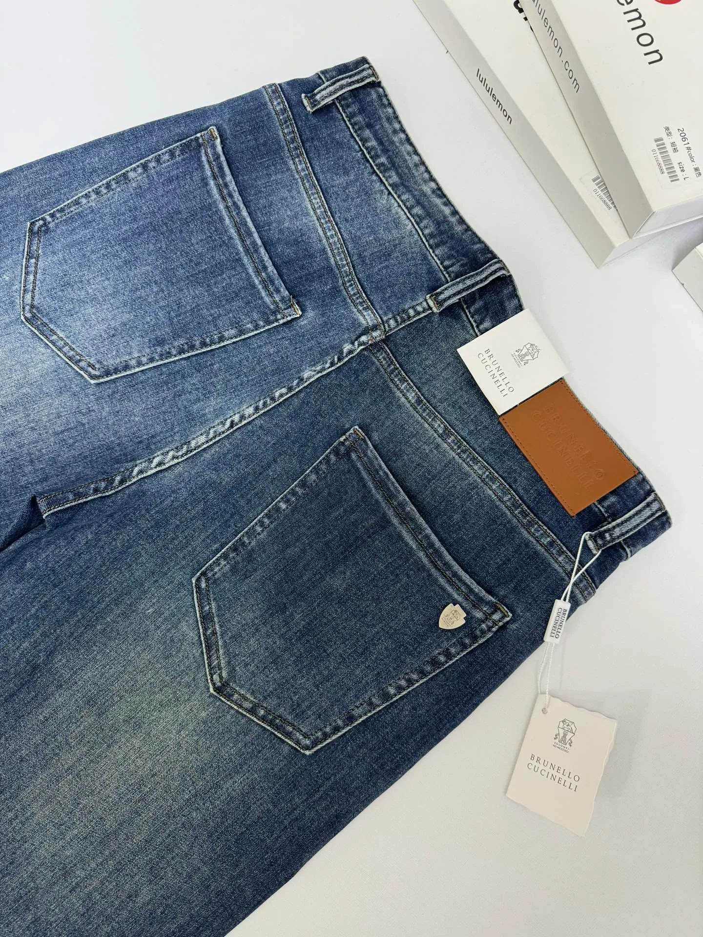 Джинсы Женские Brunello Cucinelli 13129564