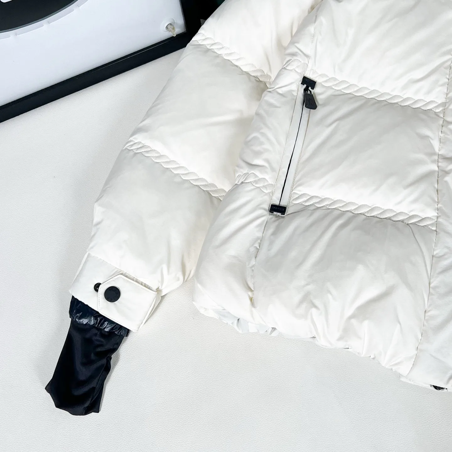 Куртки И Пуховики Женские Moncler 18728950