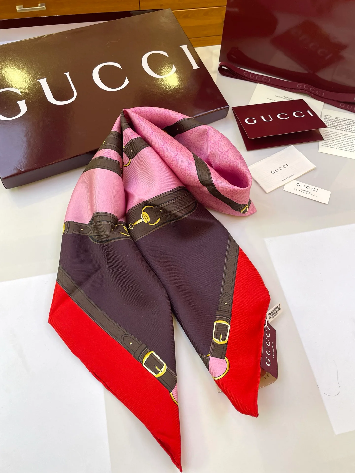 Платки Gucci 1981369