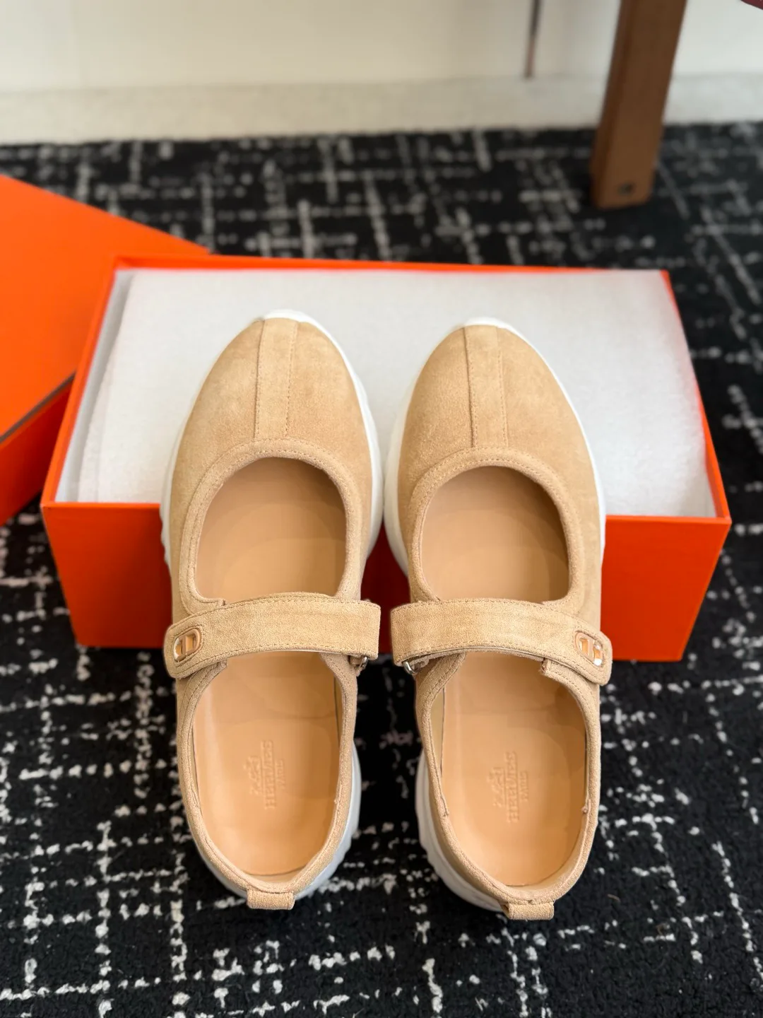 Кроссовки Женские Hermes 18610760