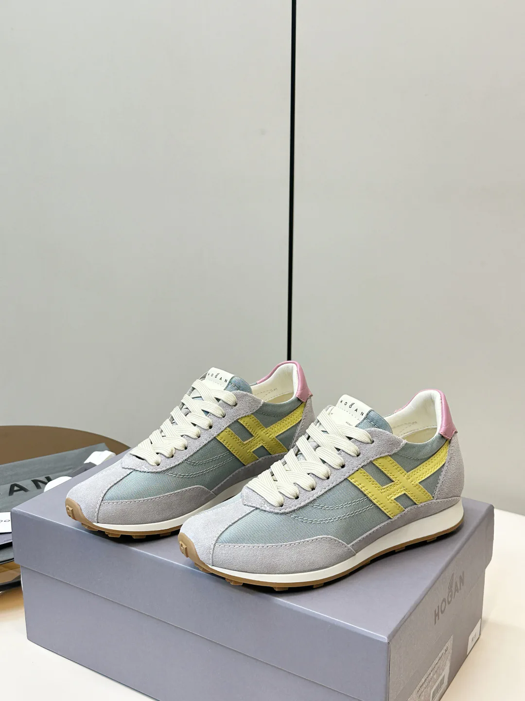 Кроссовки Женские Hogan 11424871