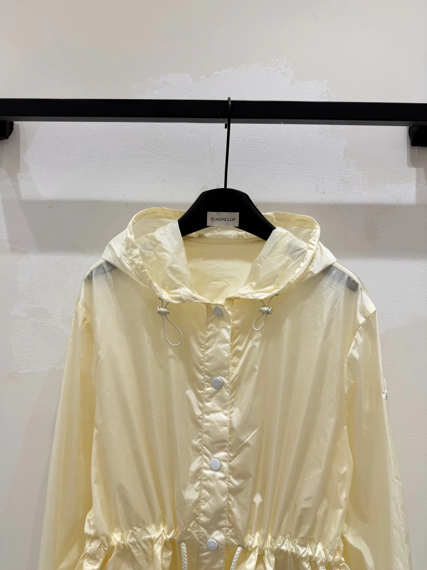 Куртки И Пуховики Женские Moncler 13374289