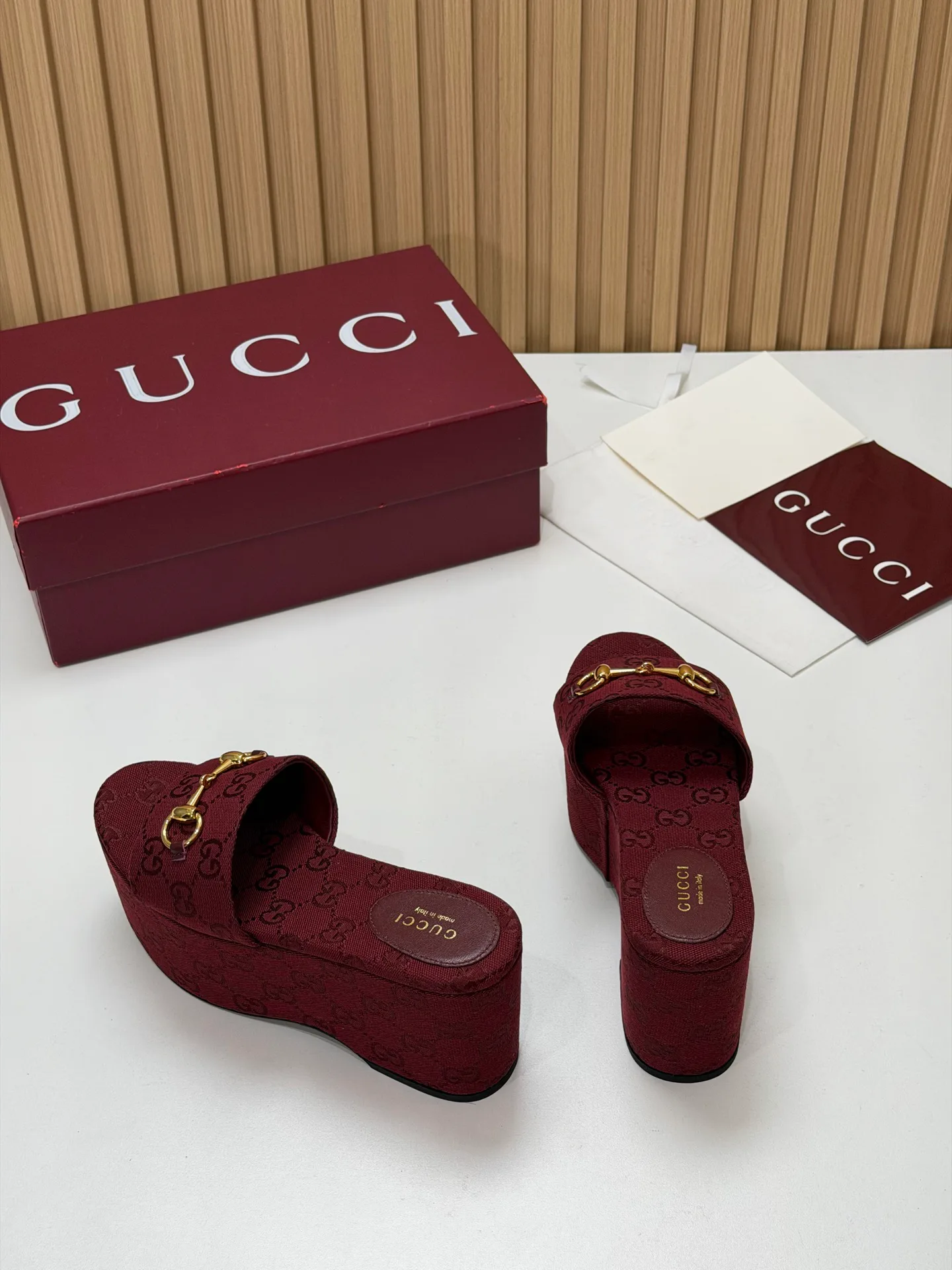 Босоножки Женские Gucci 17631675