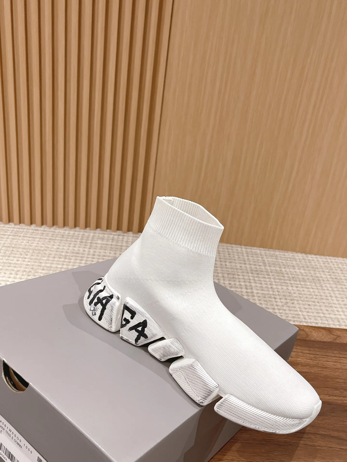 Кроссовки Женские Balenciaga 19780175