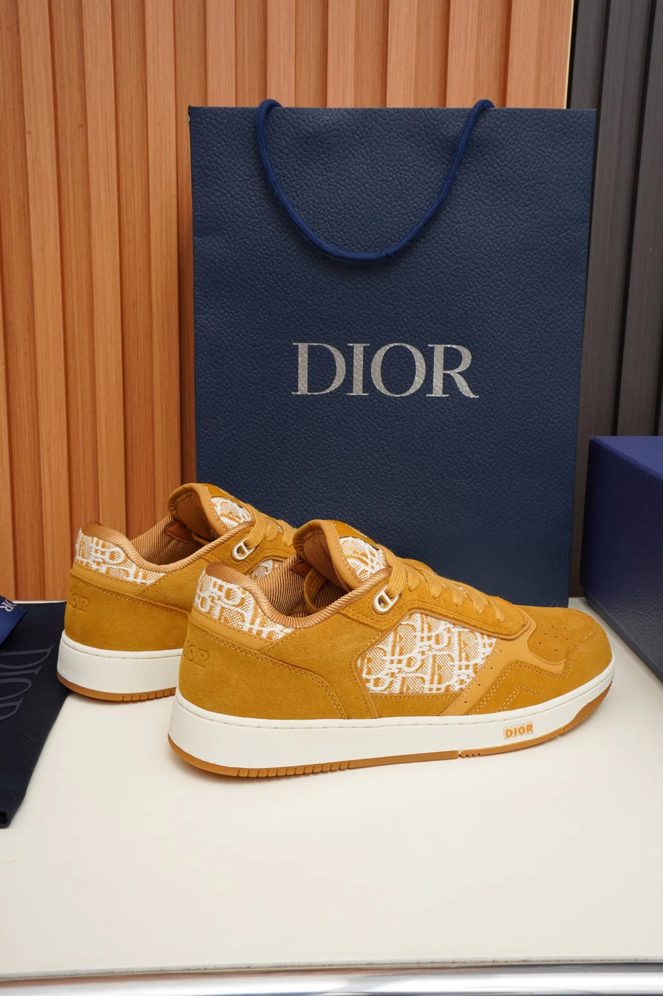 Кроссовки Женские Christian Dior 17088367