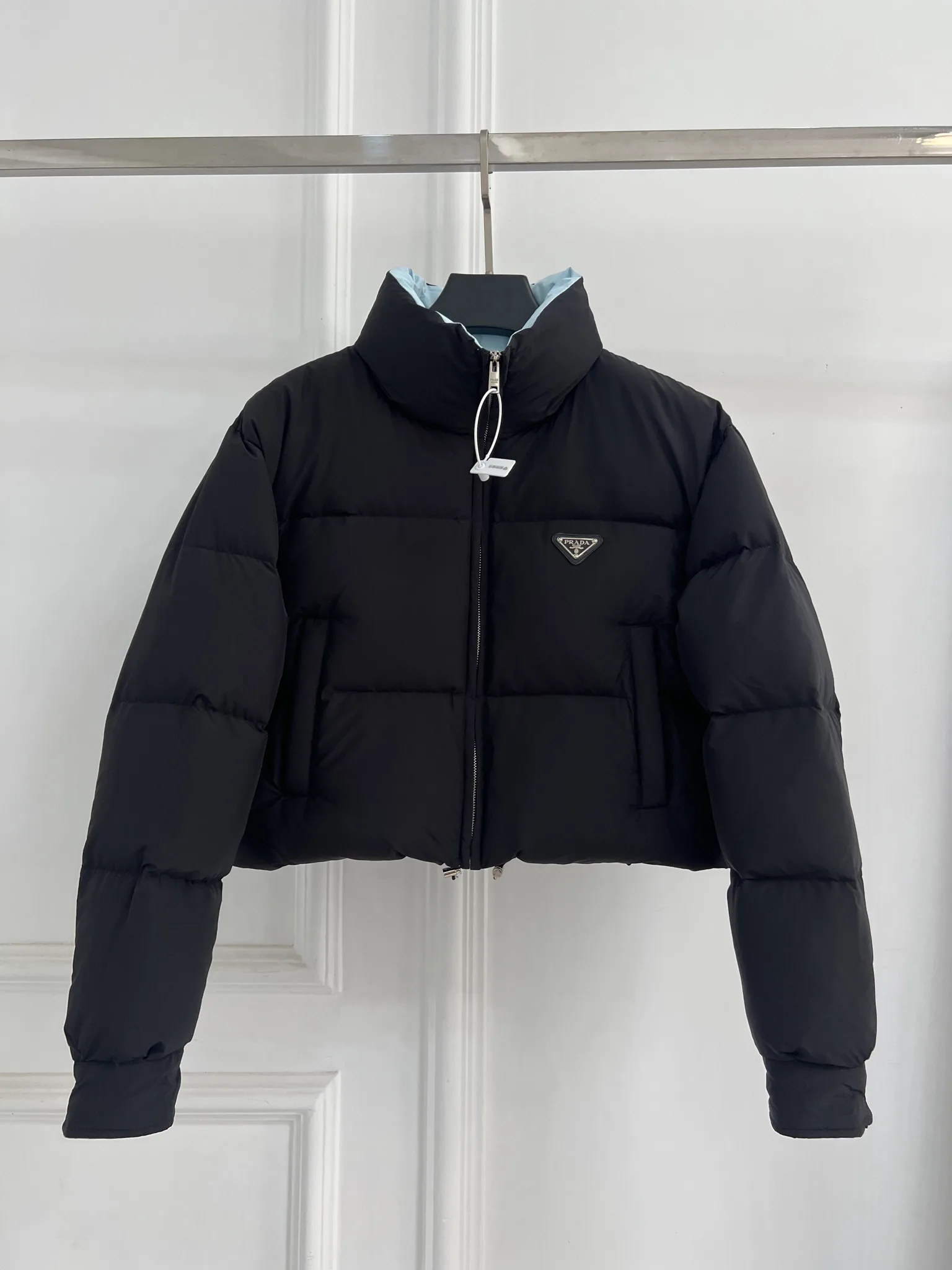 Куртки И Пуховики Женские Prada 17904158