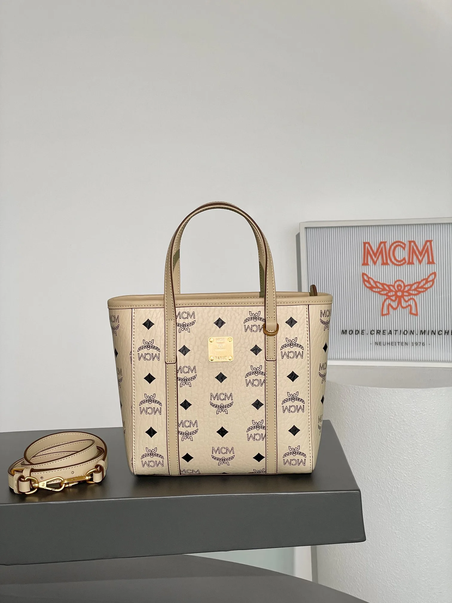 Сумки На Ремне Женские Mcm 397912