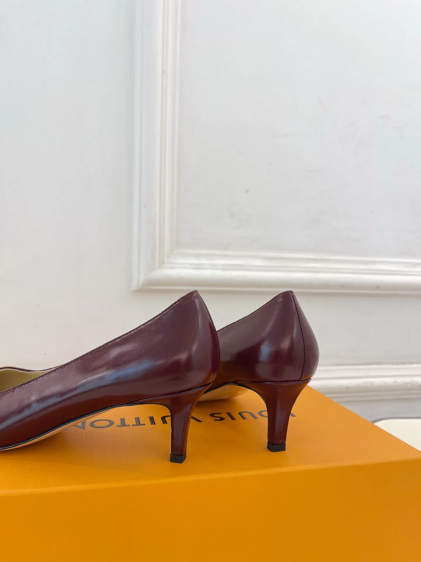 Туфли Женские Louis Vuitton 148110